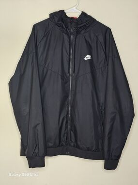 Nike Black Full-Zip Hooded Windbreaker Jacket
